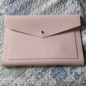 Megan portfolio clutch